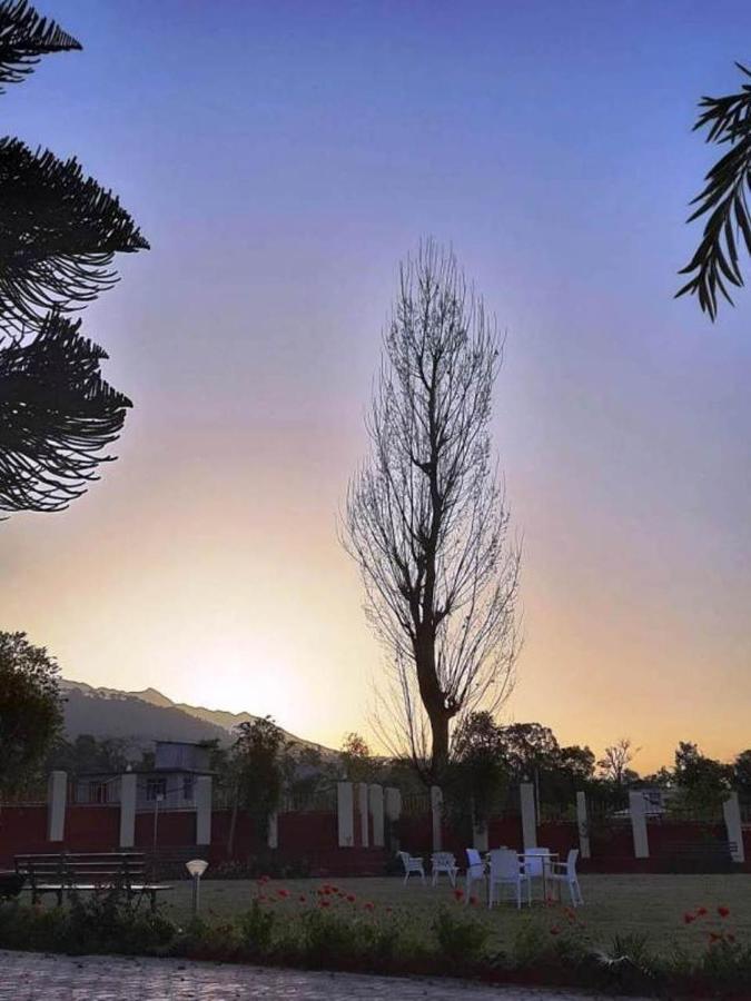 Pops Resort Palampur Exterior photo