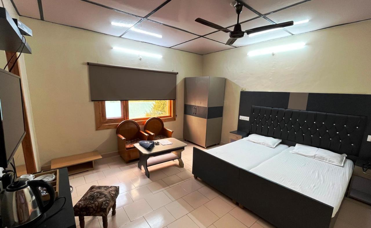 Pops Resort Palampur Exterior photo